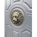 Дверь с терморазрывом с декоративным литым элементом "Лев"